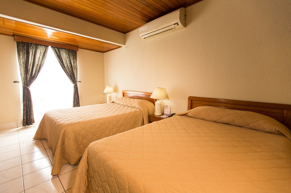 מנאגווה Hotel Mansion Teodolinda מראה חיצוני תמונה