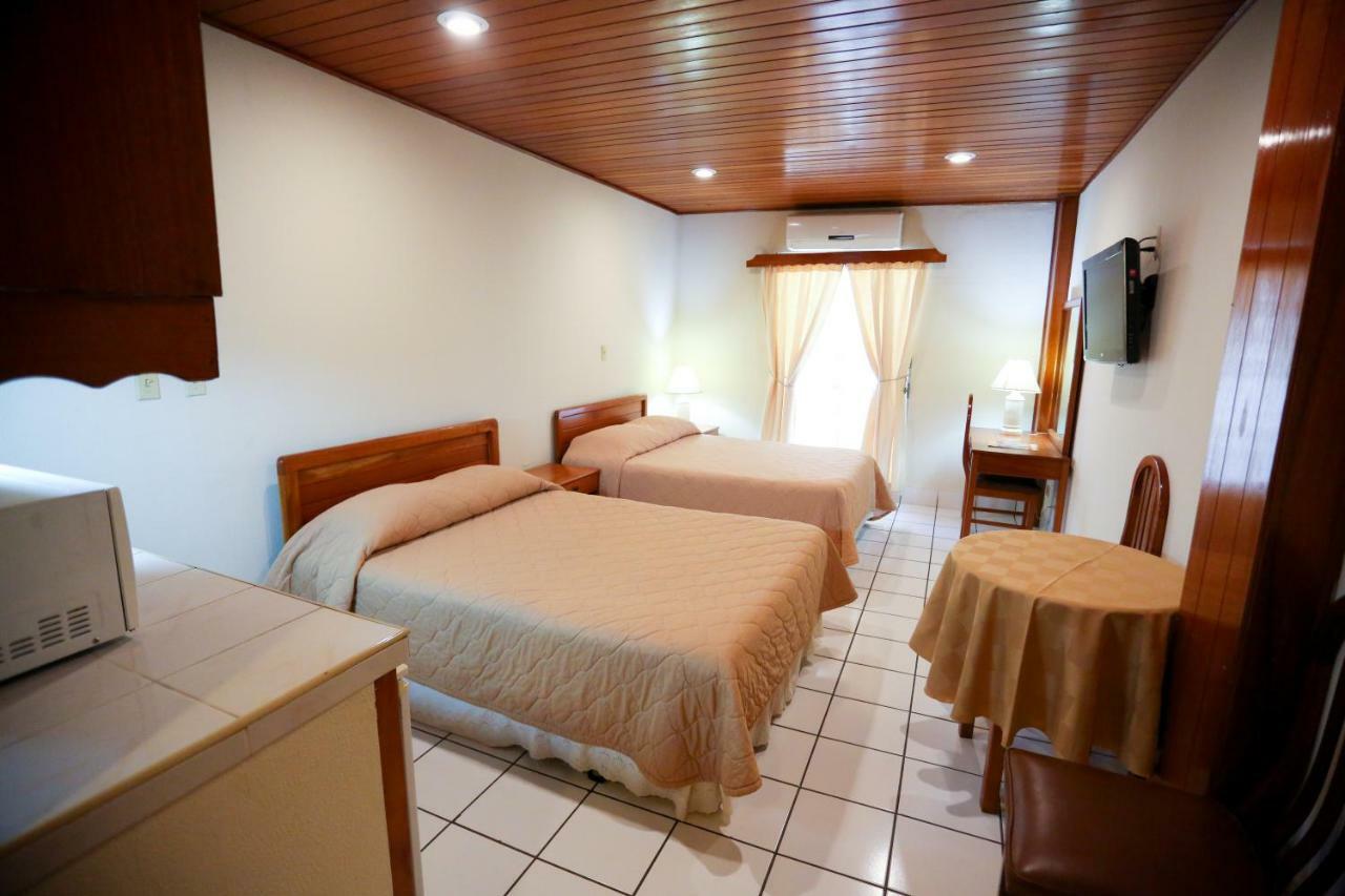 מנאגווה Hotel Mansion Teodolinda מראה חיצוני תמונה