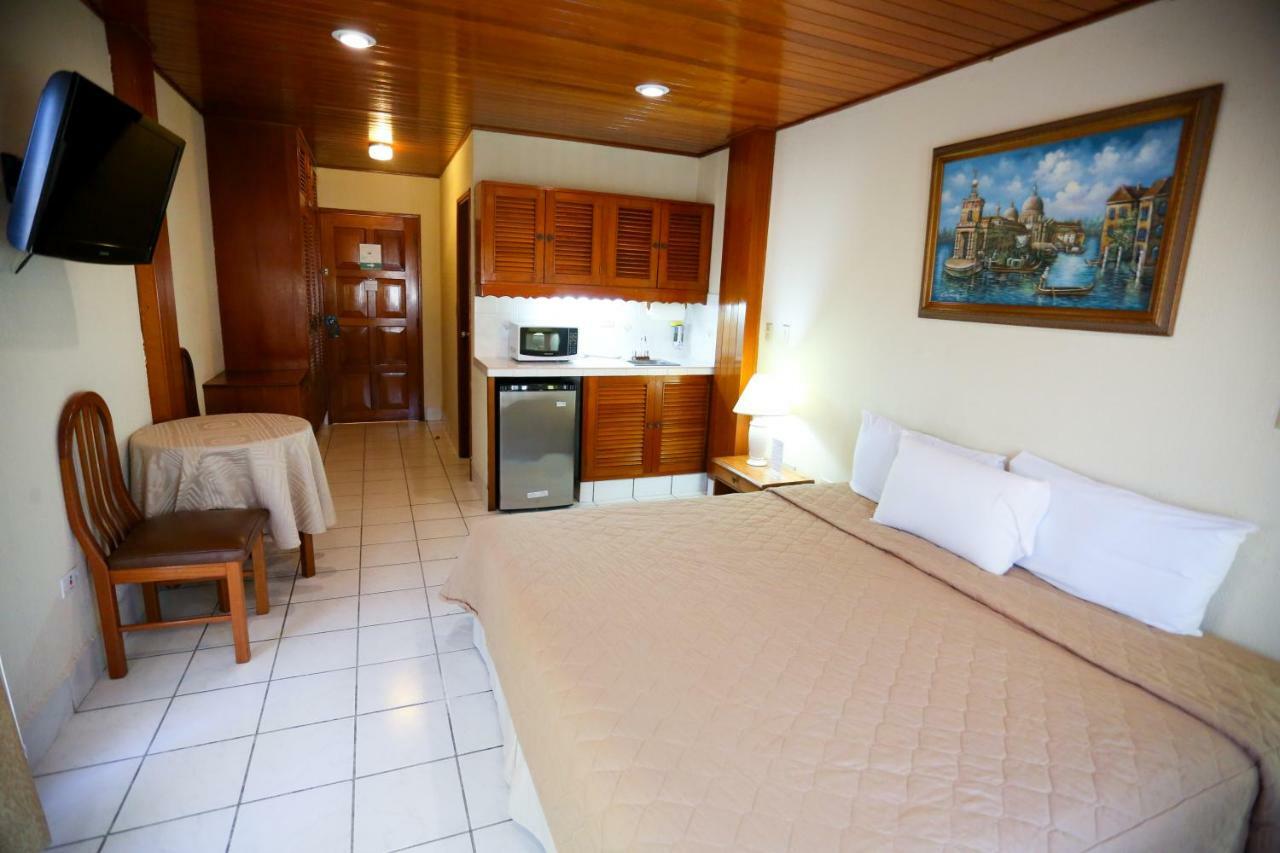 מנאגווה Hotel Mansion Teodolinda מראה חיצוני תמונה