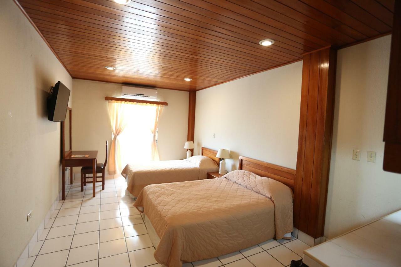 מנאגווה Hotel Mansion Teodolinda מראה חיצוני תמונה